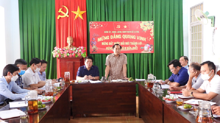 Doan cong tac lam viec o ea ral 2